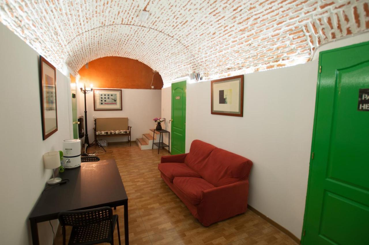 Encomienda Guest House Μαδρίτη Εξωτερικό φωτογραφία